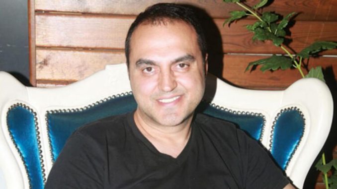 Arto Olarak Tanınan Harutyan Dalga Kimdir